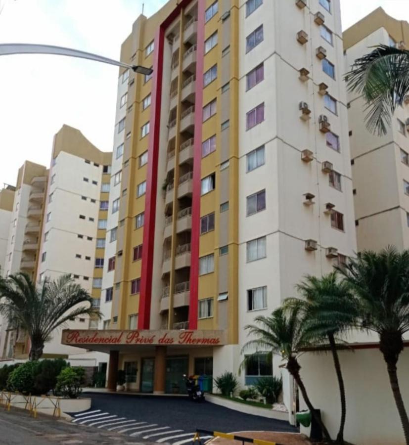 Prive Das Thermas 01 - Ar Split Nos 2 Quartos, Ventilador Na Sala, Purificador Soft Gelada Natural Caldas Novas Kültér fotó